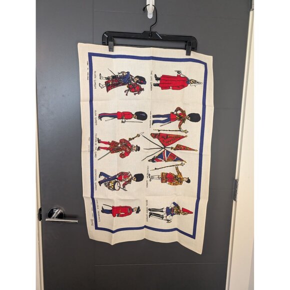 Vintage Mid Century Lamont Irish‎ Linen Souvenir Tea Towel - Royal Guards - Picture 2 of 7